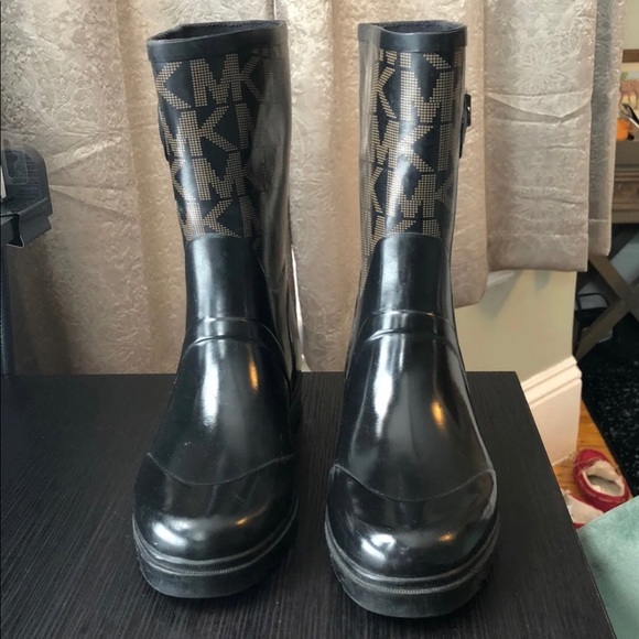 Michael Kors Rainboots - Picture 2 of 2